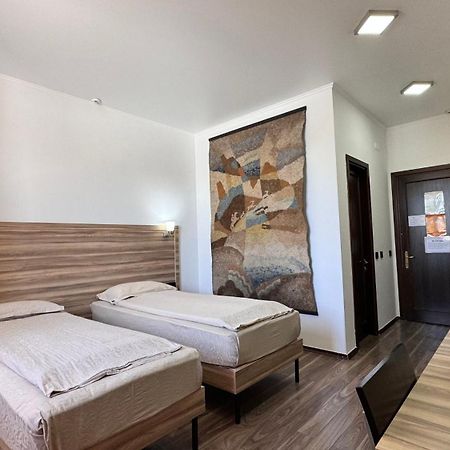 Amir Hotel Karakol Ngoại thất bức ảnh