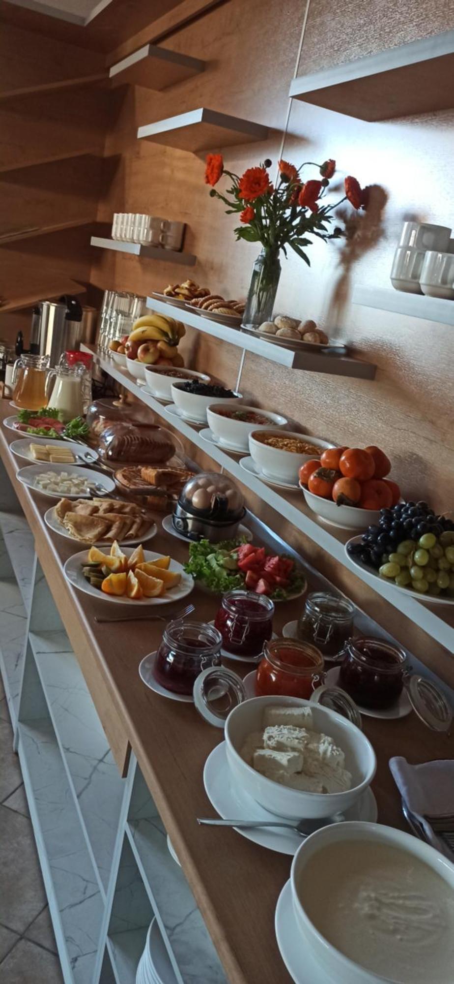 Amir Hotel Karakol Ngoại thất bức ảnh