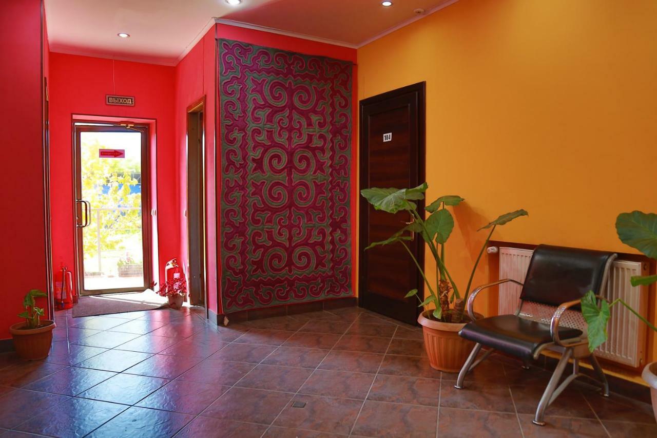 Amir Hotel Karakol Ngoại thất bức ảnh